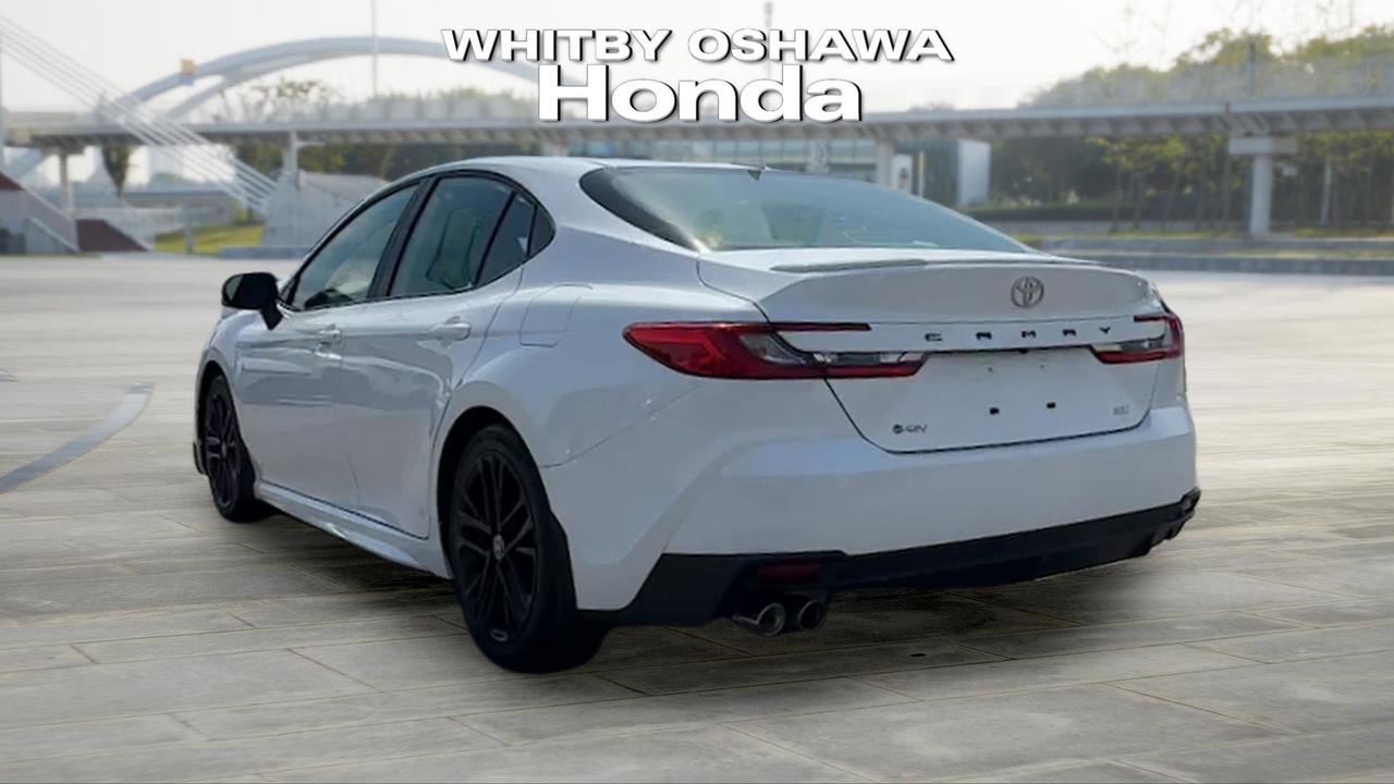 2025 Toyota Camry SE CVT Photo