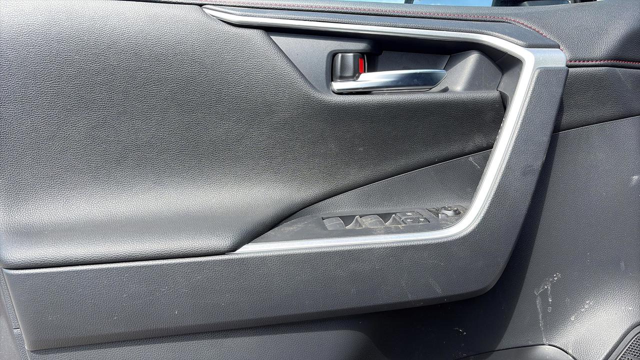 2025 Toyota RAV4 Plug-In Hybrid  Photo