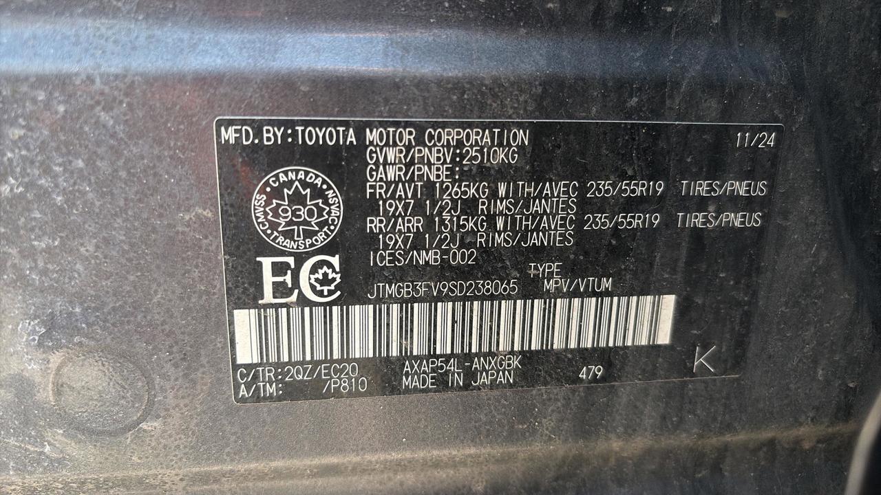 2025 Toyota RAV4 Plug-In Hybrid  Photo