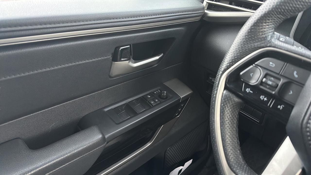 2024 Toyota Tundra 4x4 Crewmax Limited Hybrid Photo