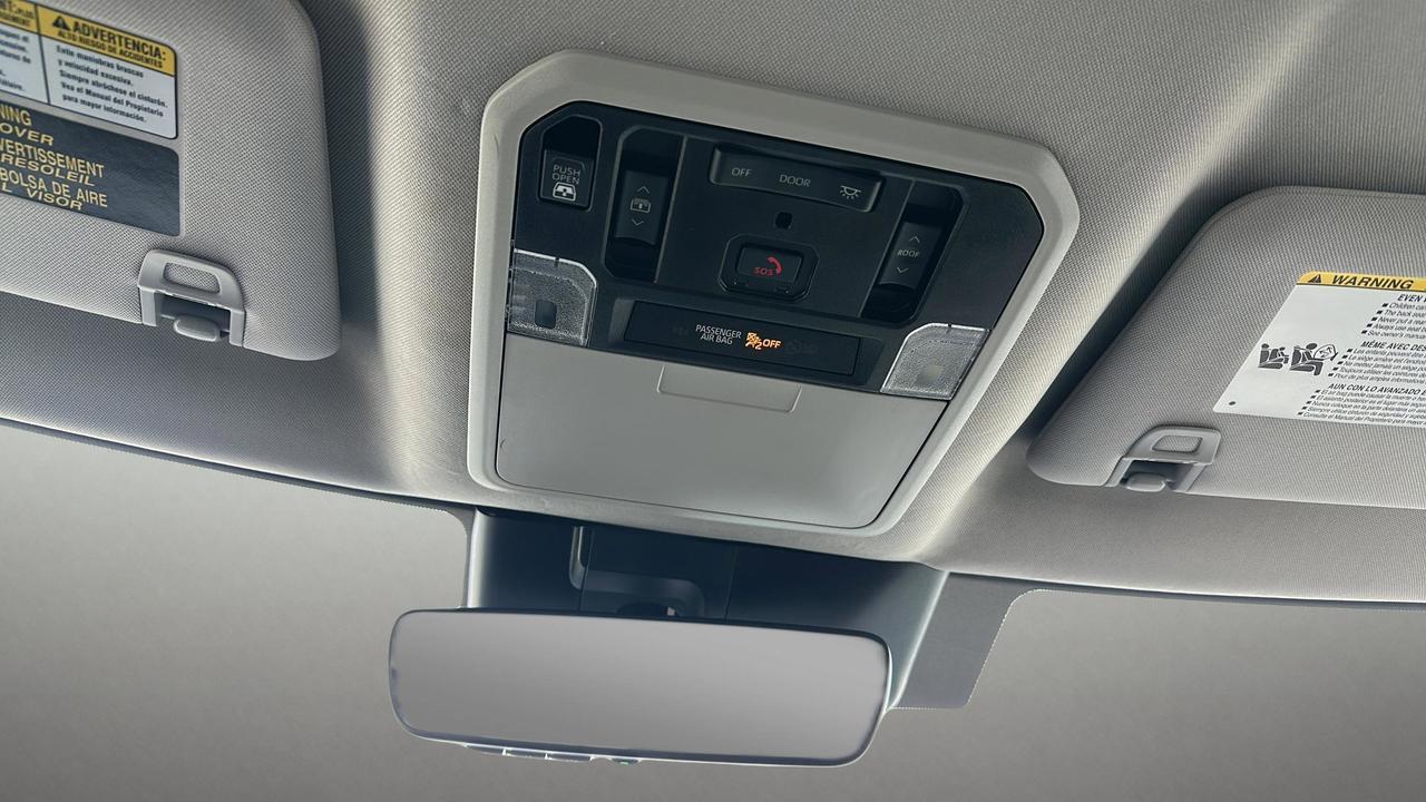 2024 Toyota Tundra 4x4 Crewmax Limited Hybrid Photo