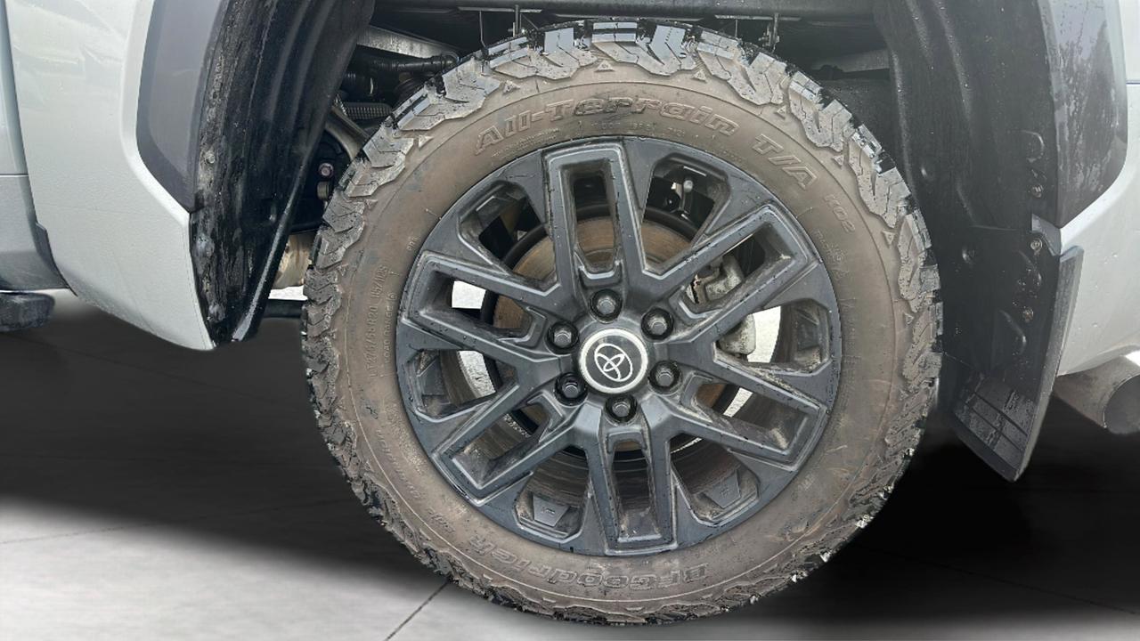 2024 Toyota Tundra 4x4 Crewmax Limited Hybrid Photo