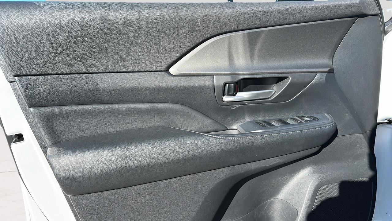 2025 Toyota Grand Highlander  Photo