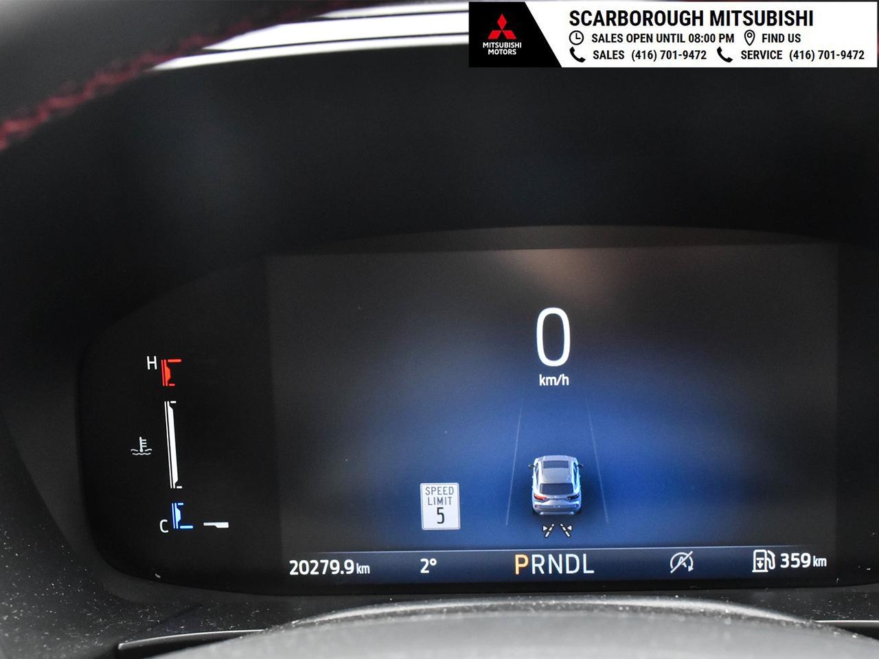 2024 Ford Escape Awd , heated front seats ,alloy rim ,rear camera . Photo