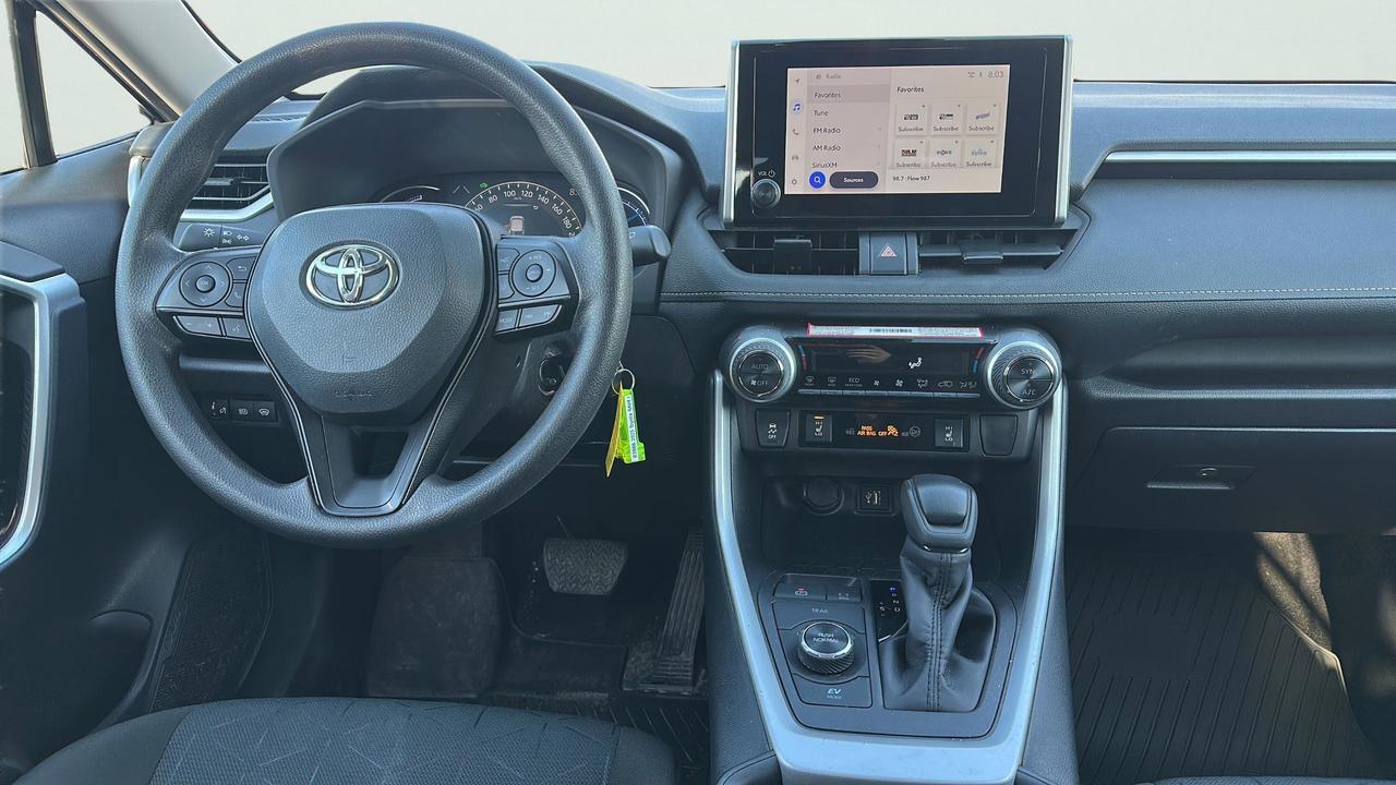 2025 Toyota RAV4 Hybrid  Photo