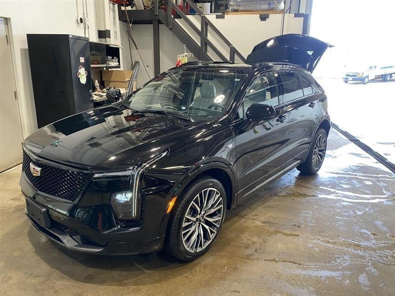 2024 Cadillac XT4 Sport 4dr All-Wheel Drive Photo0