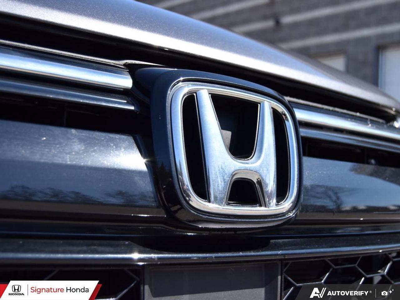 2021 Honda CR-V Touring Photo