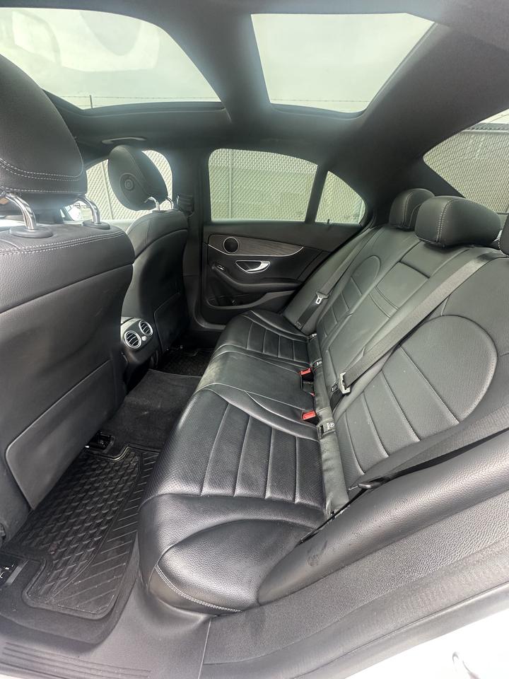 2020 Mercedes-Benz C-Class C 300 4MATIC Sedan/MOON ROOF/ALLOYS Photo