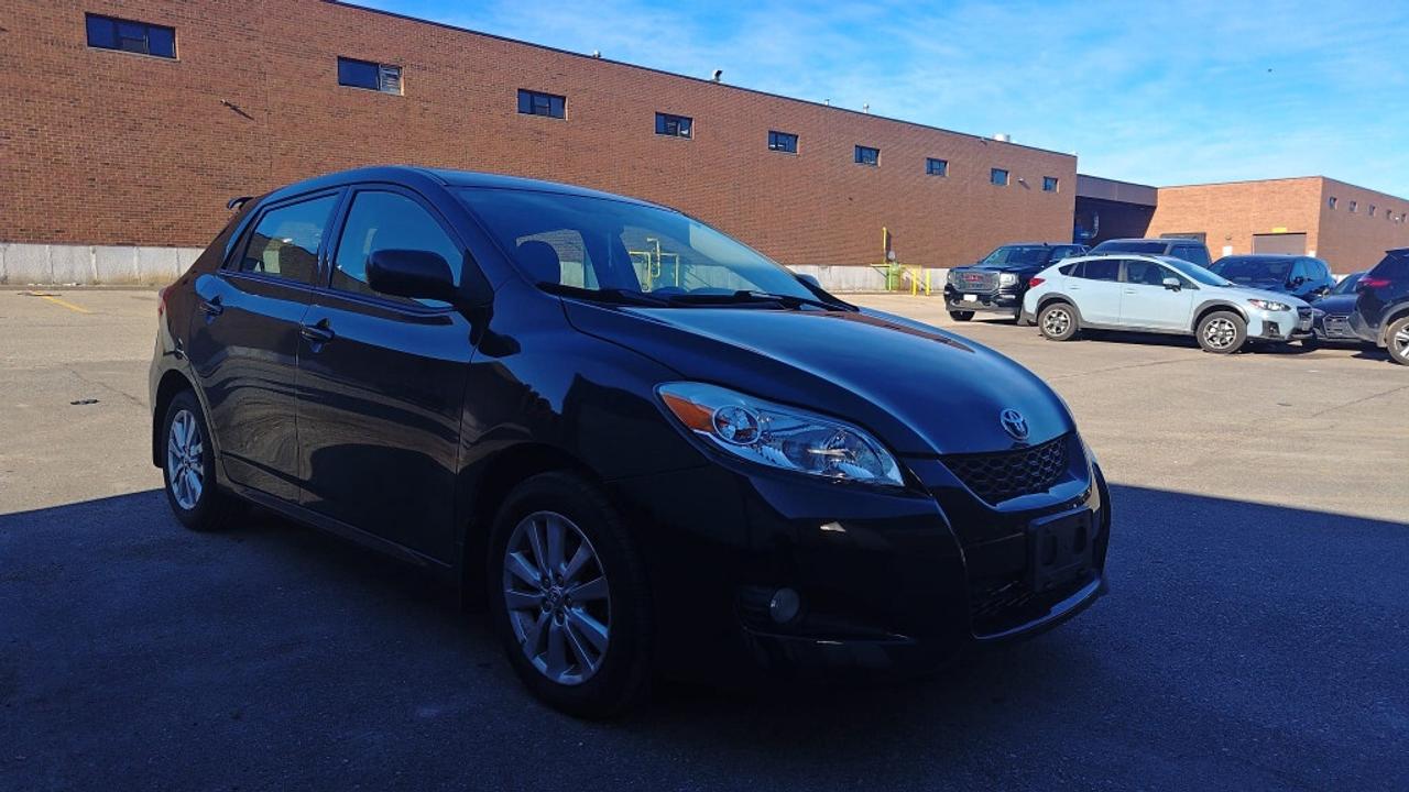 2010 Toyota Matrix Base / AC & Heating / Well Maintained Photo