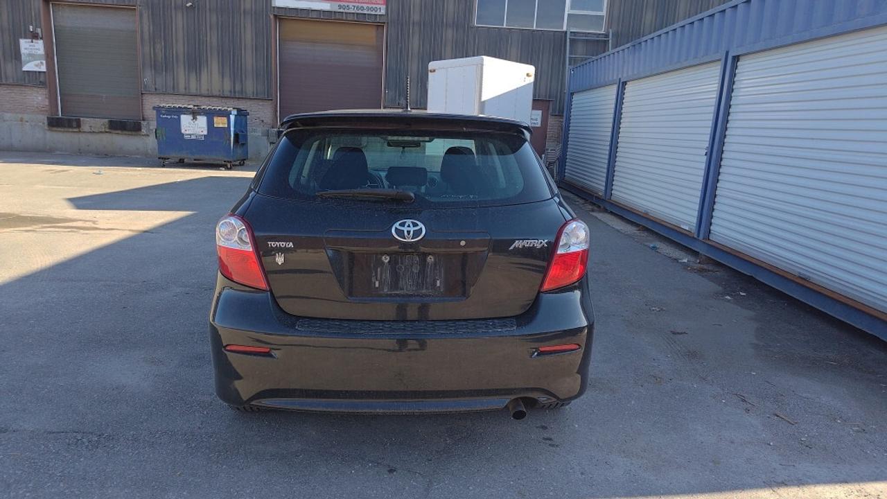 2010 Toyota Matrix Base / AC & Heating / Well Maintained Photo