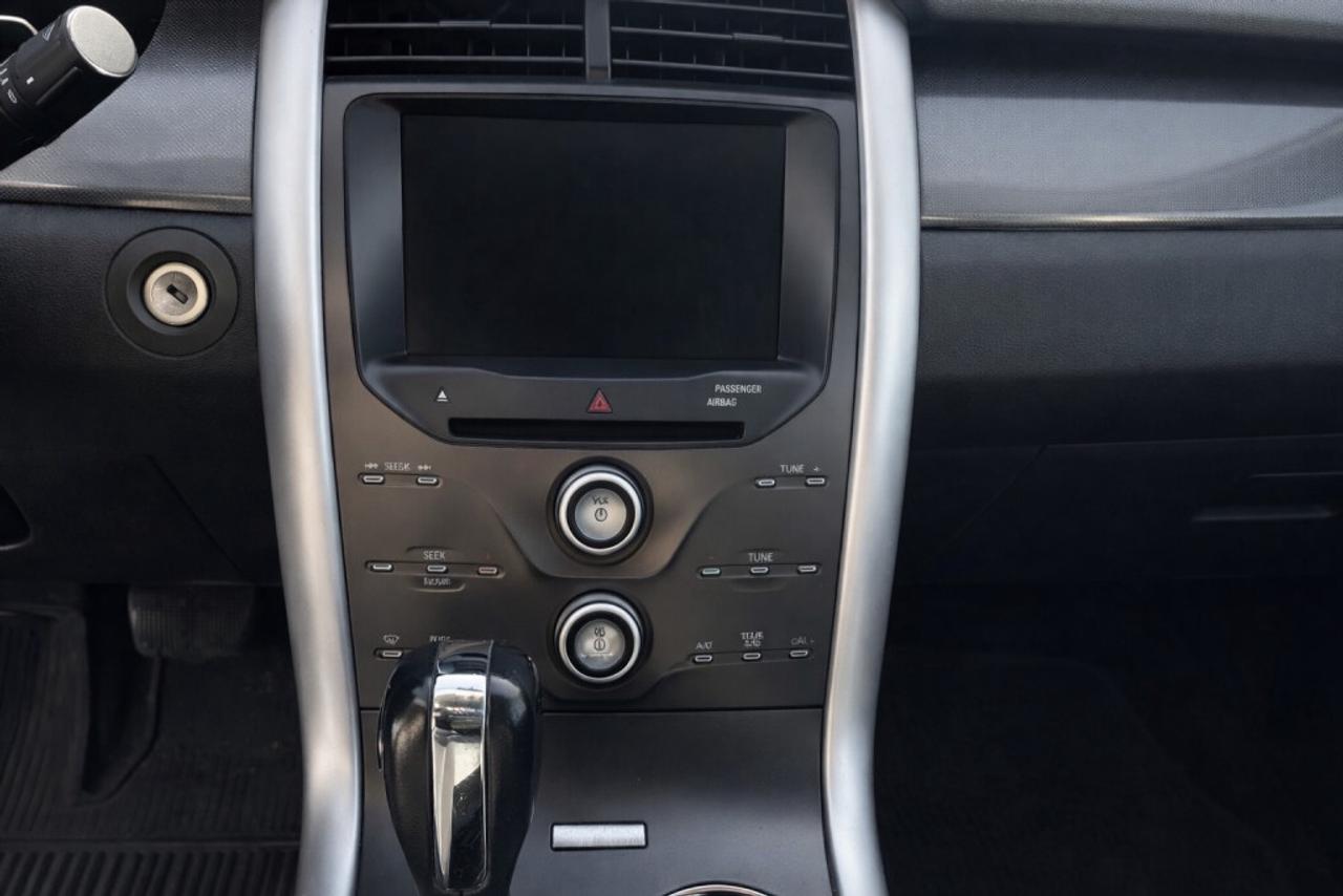 2013 Ford Edge SEL V6 / Heated Seats / Sunroof / Reverse Cam / Se Photo