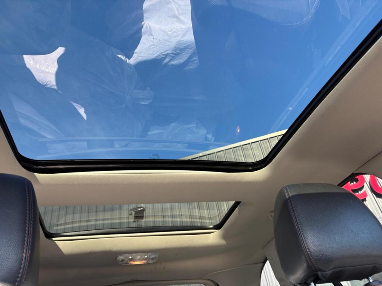 2013 Ford Edge SEL V6 / Heated Seats / Sunroof / Reverse Cam / Se Photo