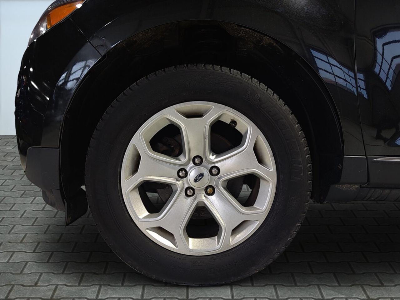 2013 Ford Edge SEL V6 / Heated Seats / Sunroof / Reverse Cam / Se Photo