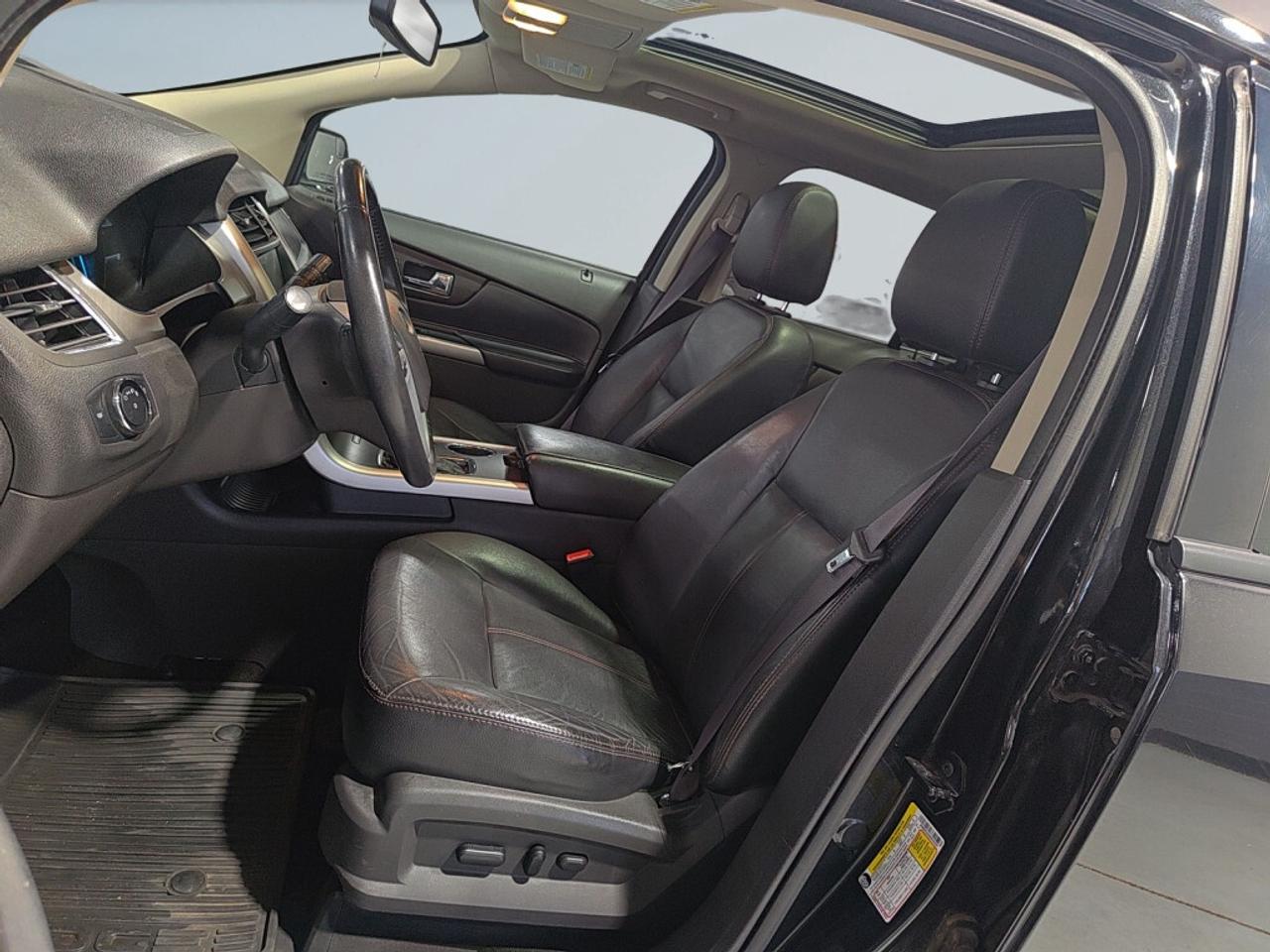 2013 Ford Edge SEL V6 / Heated Seats / Sunroof / Reverse Cam / Se Photo