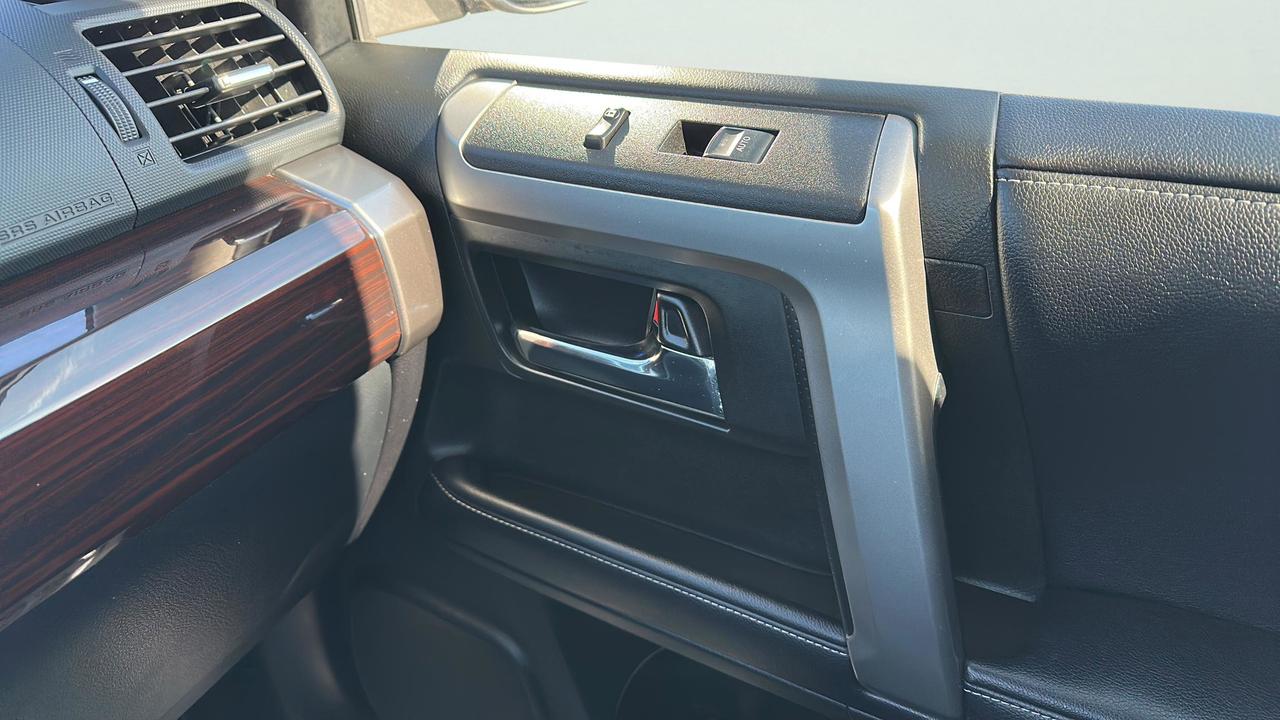 2019 Toyota 4Runner 4WD Photo