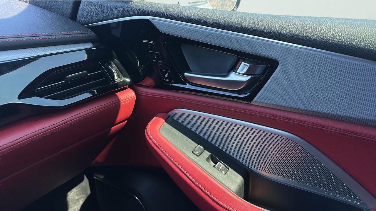 2022 Acura MDX SH-AWD Photo