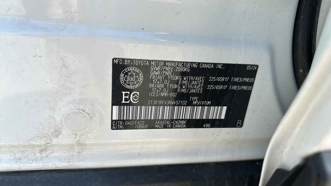 2024 Toyota RAV4 XLE AWD Photo