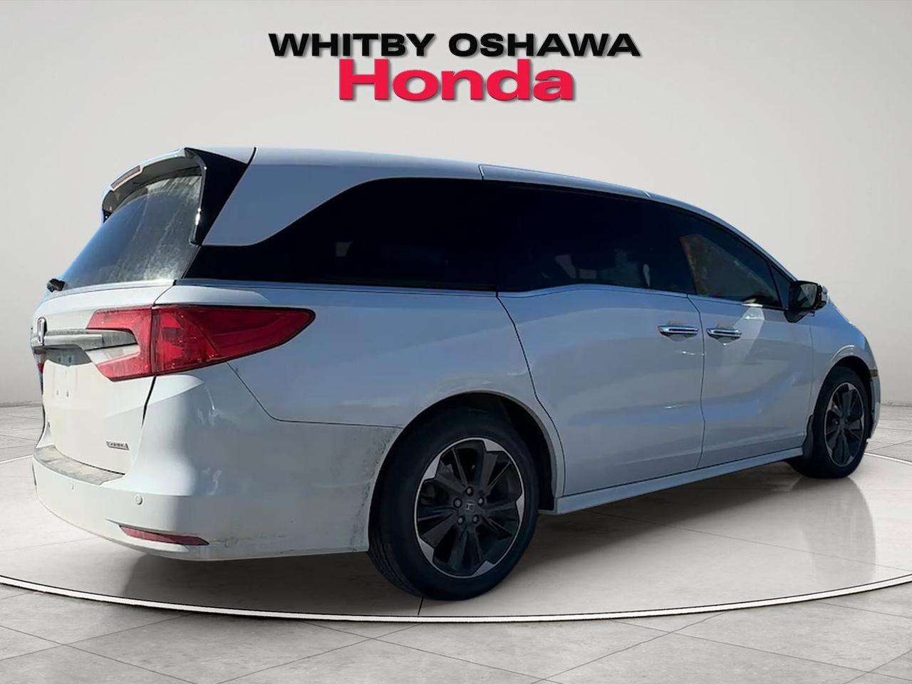 2024 Honda Odyssey Touring Auto Photo