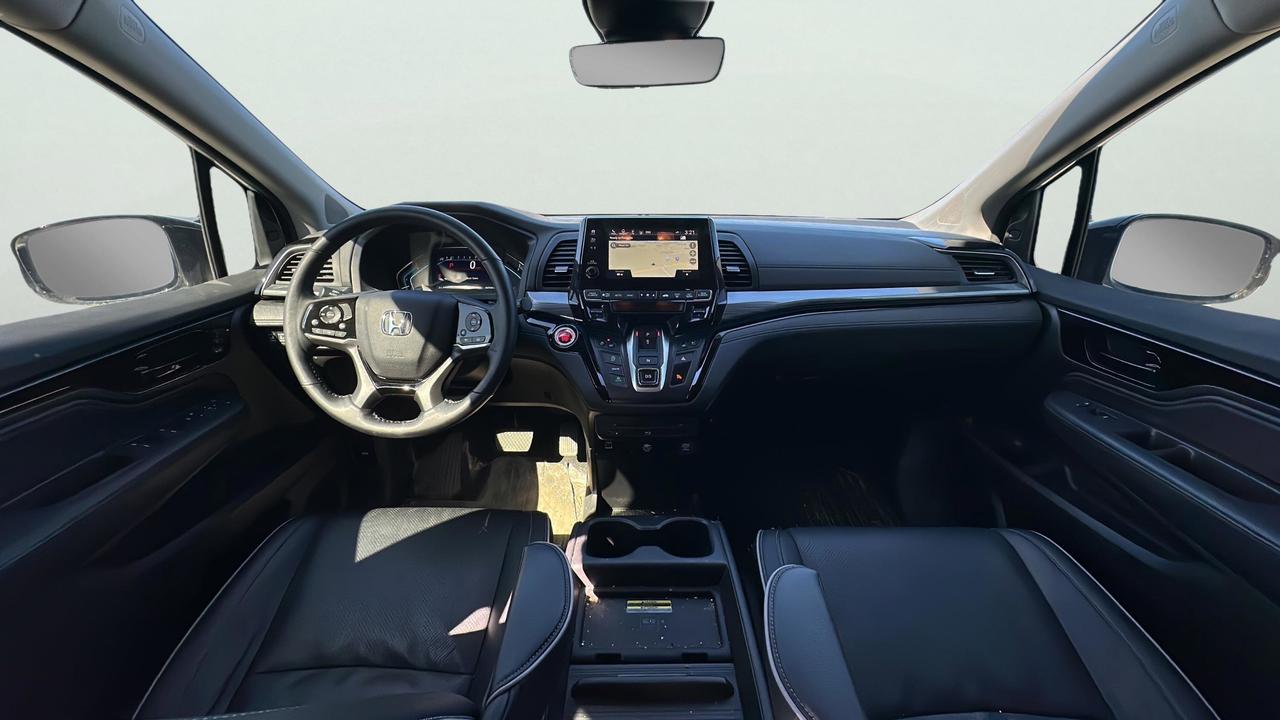 2024 Honda Odyssey Touring Auto Photo
