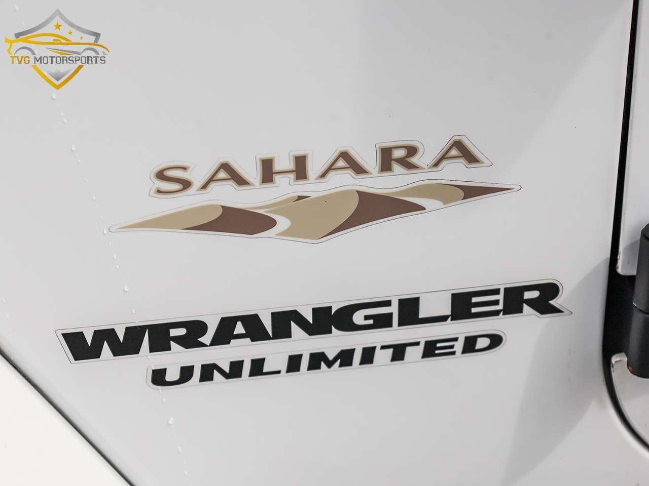 2015 Jeep WRANGLER UNLIMITED SAHARA - LEATHER 2TOP WIRELESS CARPLAY! Photo