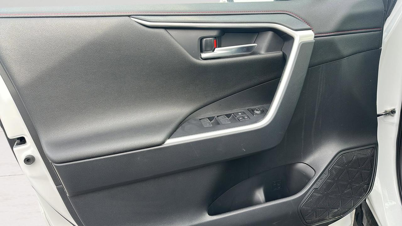 2024 Toyota RAV4 Prime  Photo