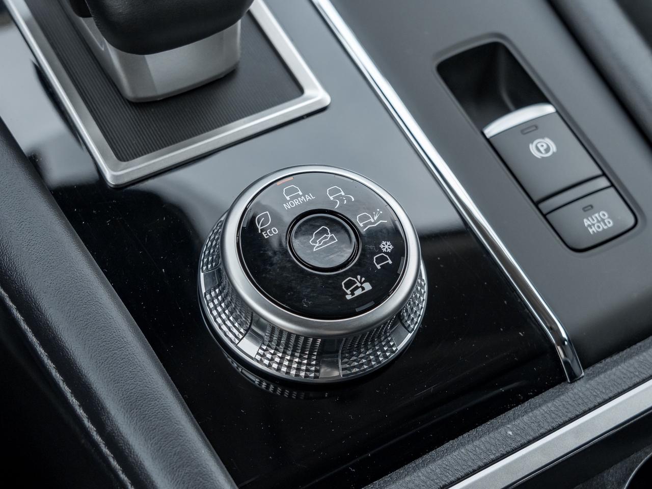 2024 Mitsubishi Outlander SE S-AWC CPO FINANCE RATES FOR AS LOW AS 0.90% Photo