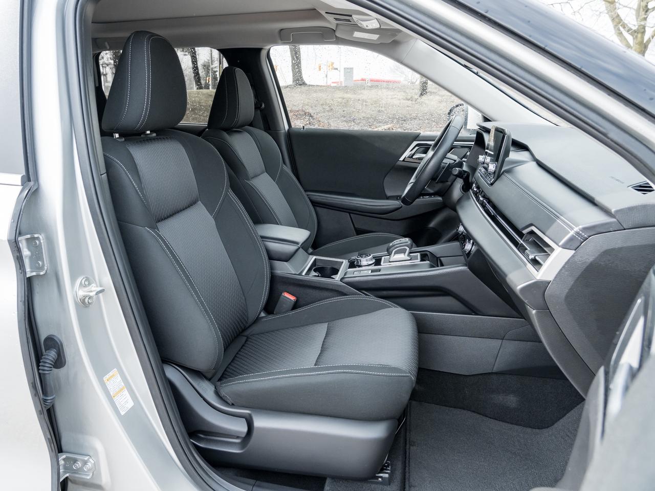 2024 Mitsubishi Outlander SE S-AWC CPO FINANCE RATES FOR AS LOW AS 0.90% Photo