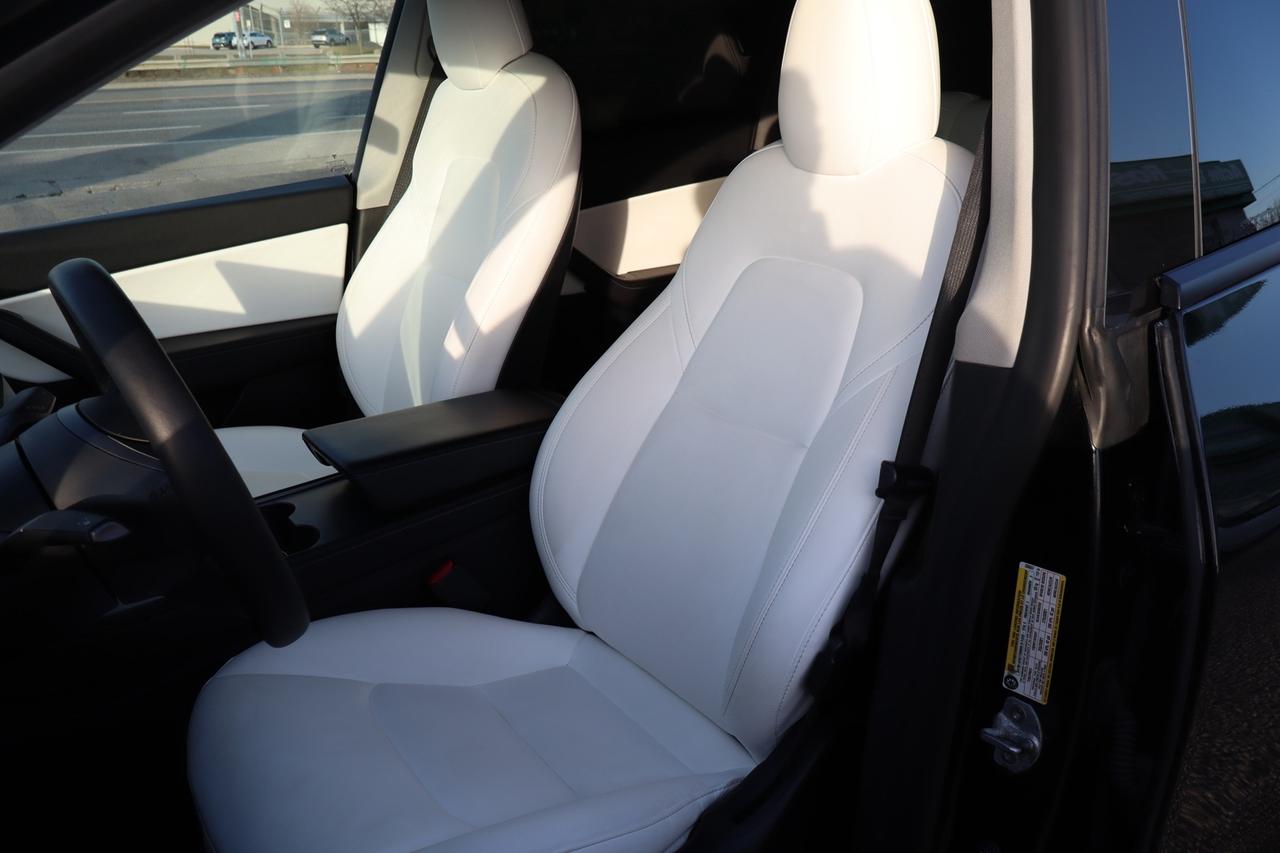 2021 Tesla Model Y Performance   DUAL MOTOR   WHITE INTERIOR   AWD Photo