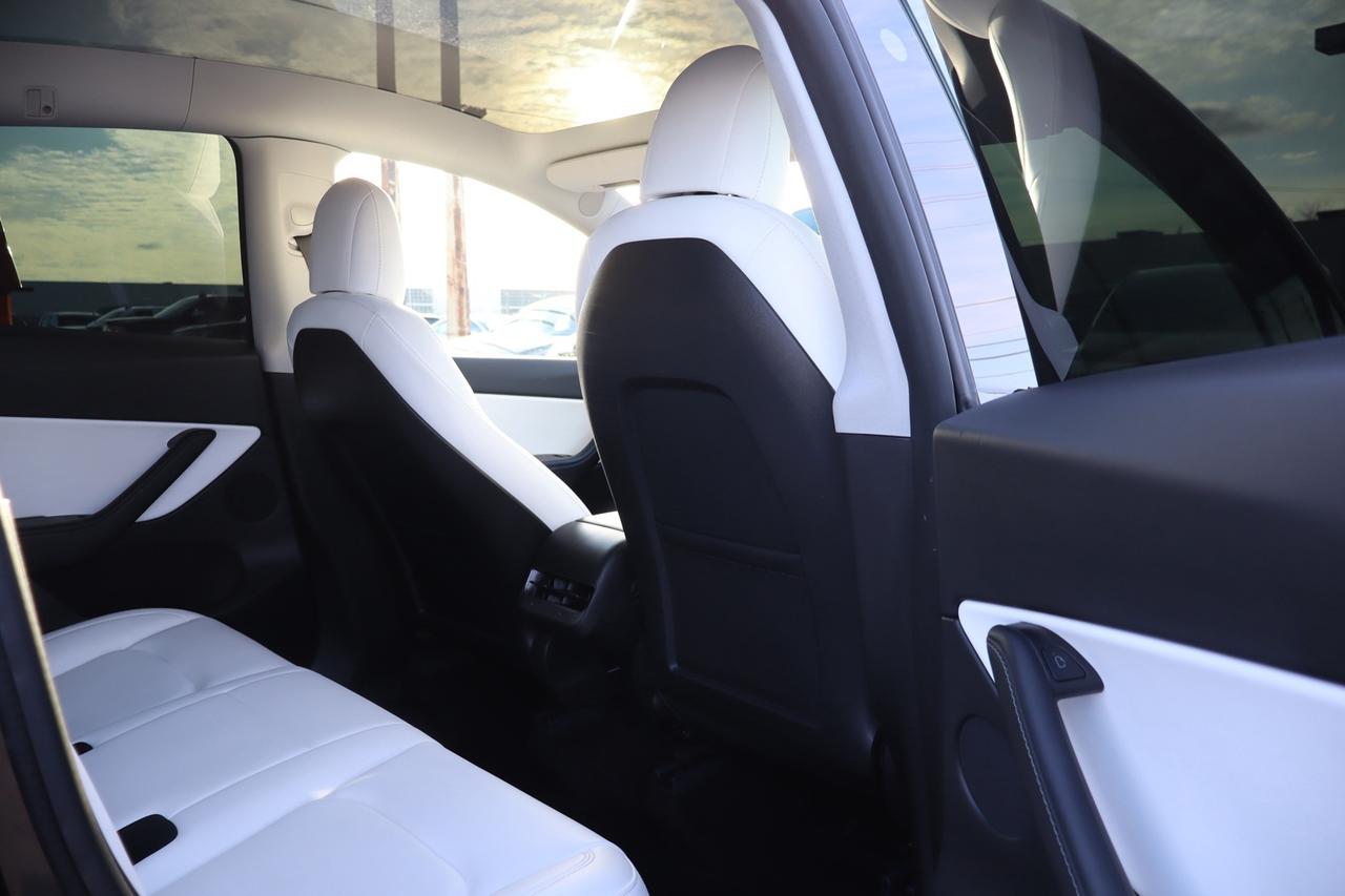 2021 Tesla Model Y Performance   DUAL MOTOR   WHITE INTERIOR   AWD Photo