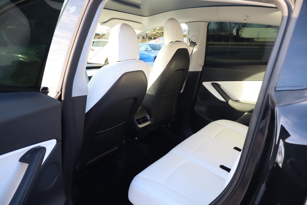 2021 Tesla Model Y Performance   DUAL MOTOR   WHITE INTERIOR   AWD Photo