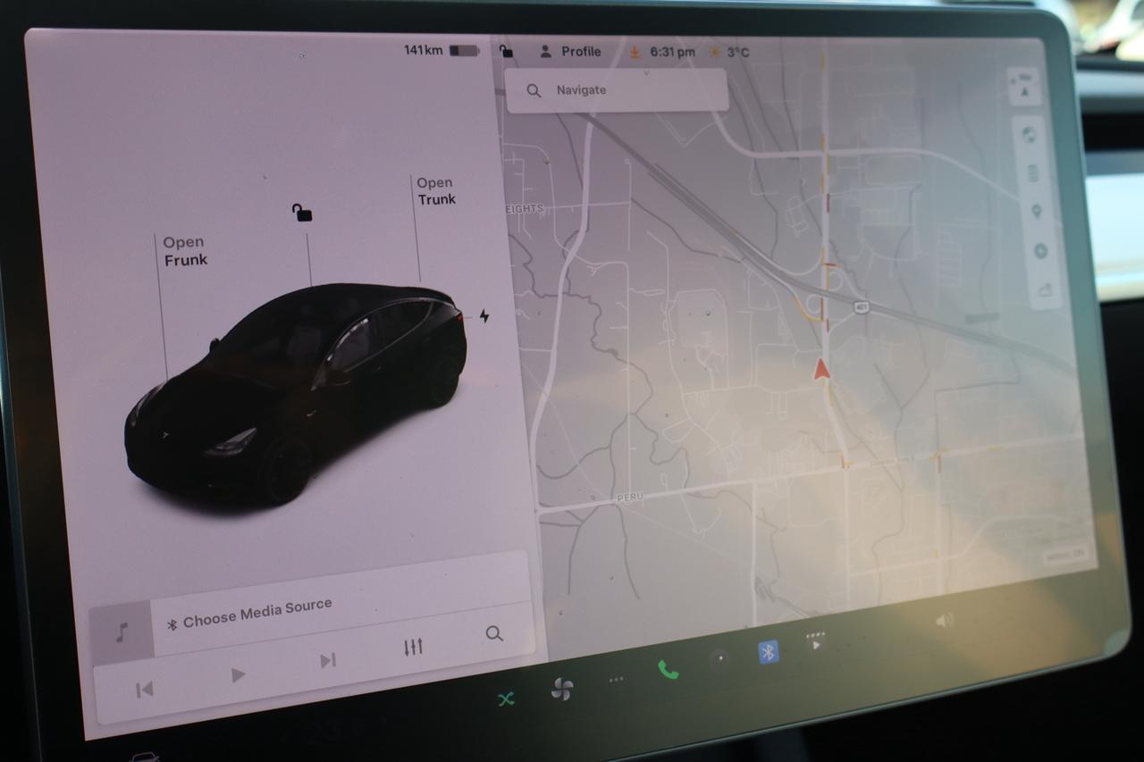 2021 Tesla Model Y Performance   DUAL MOTOR   WHITE INTERIOR   AWD Photo