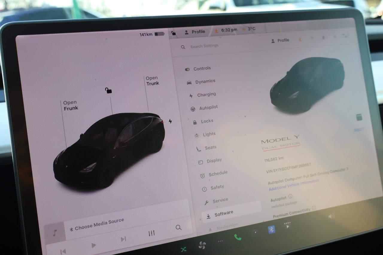 2021 Tesla Model Y Performance   DUAL MOTOR   WHITE INTERIOR   AWD Photo