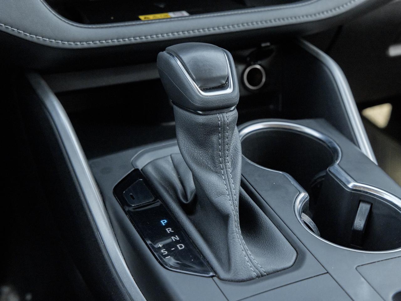 2023 Toyota Highlander 2 SETS OF TIRES   ROOF   GHOST (KILL SWITCH) Photo