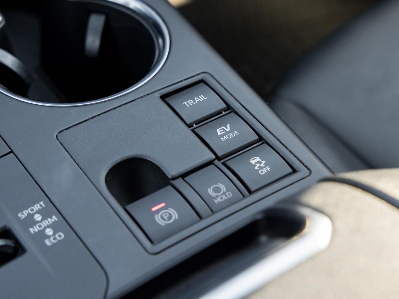 2023 Toyota Highlander 2 SETS OF TIRES   ROOF   GHOST (KILL SWITCH) Photo