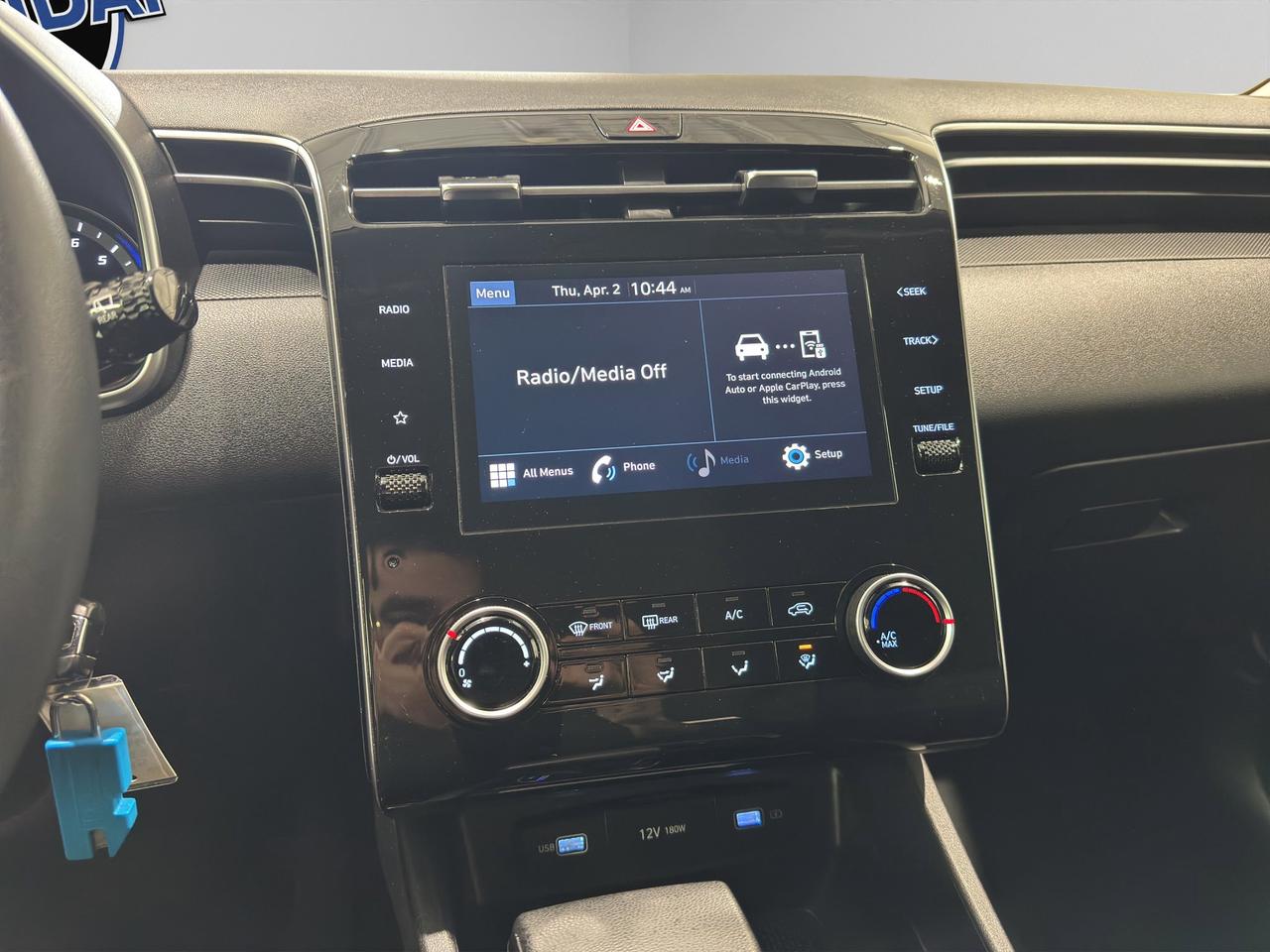 2022 Hyundai Tucson Essential | Reverse Cam | Heated Seats Photo