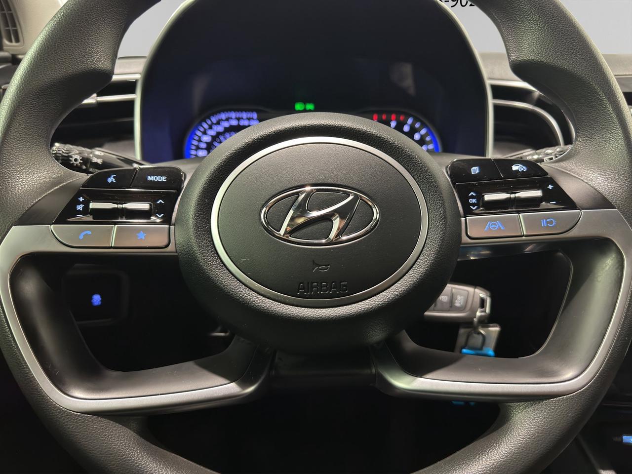 2022 Hyundai Tucson Essential | Reverse Cam | Heated Seats Photo
