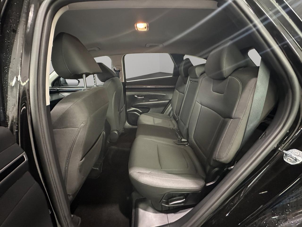 2022 Hyundai Tucson Essential | Reverse Cam | Heated Seats Photo