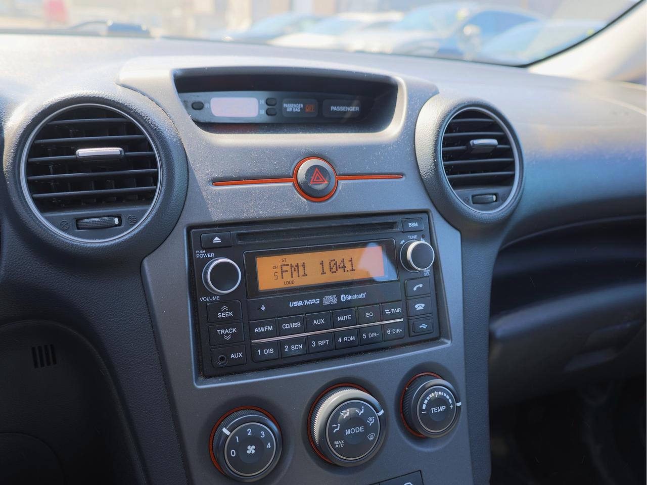 2010 Kia Rondo EX AS TRADED Photo