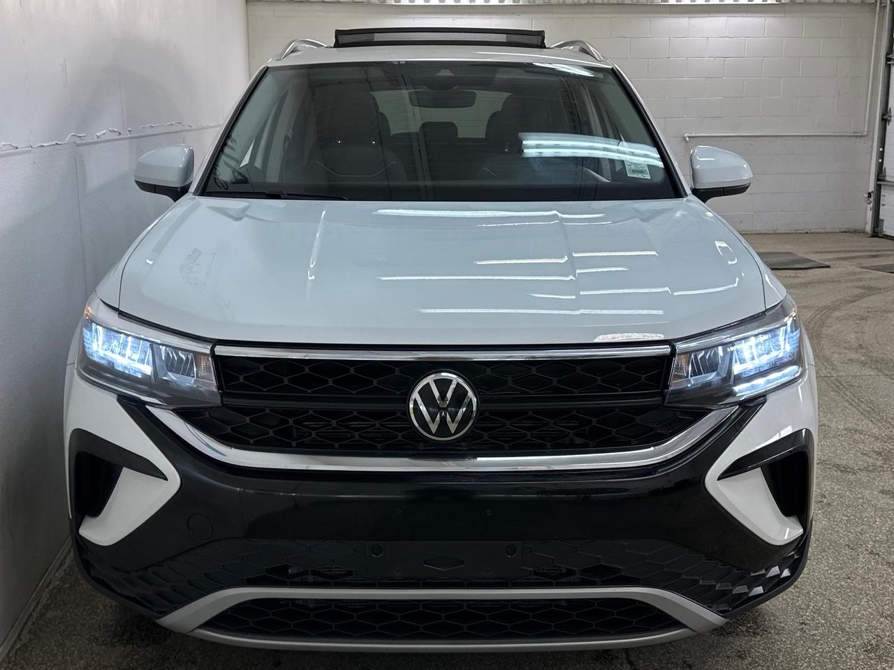 2024 Volkswagen Taos Comfortline 4dr Front-Wheel Drive Photo