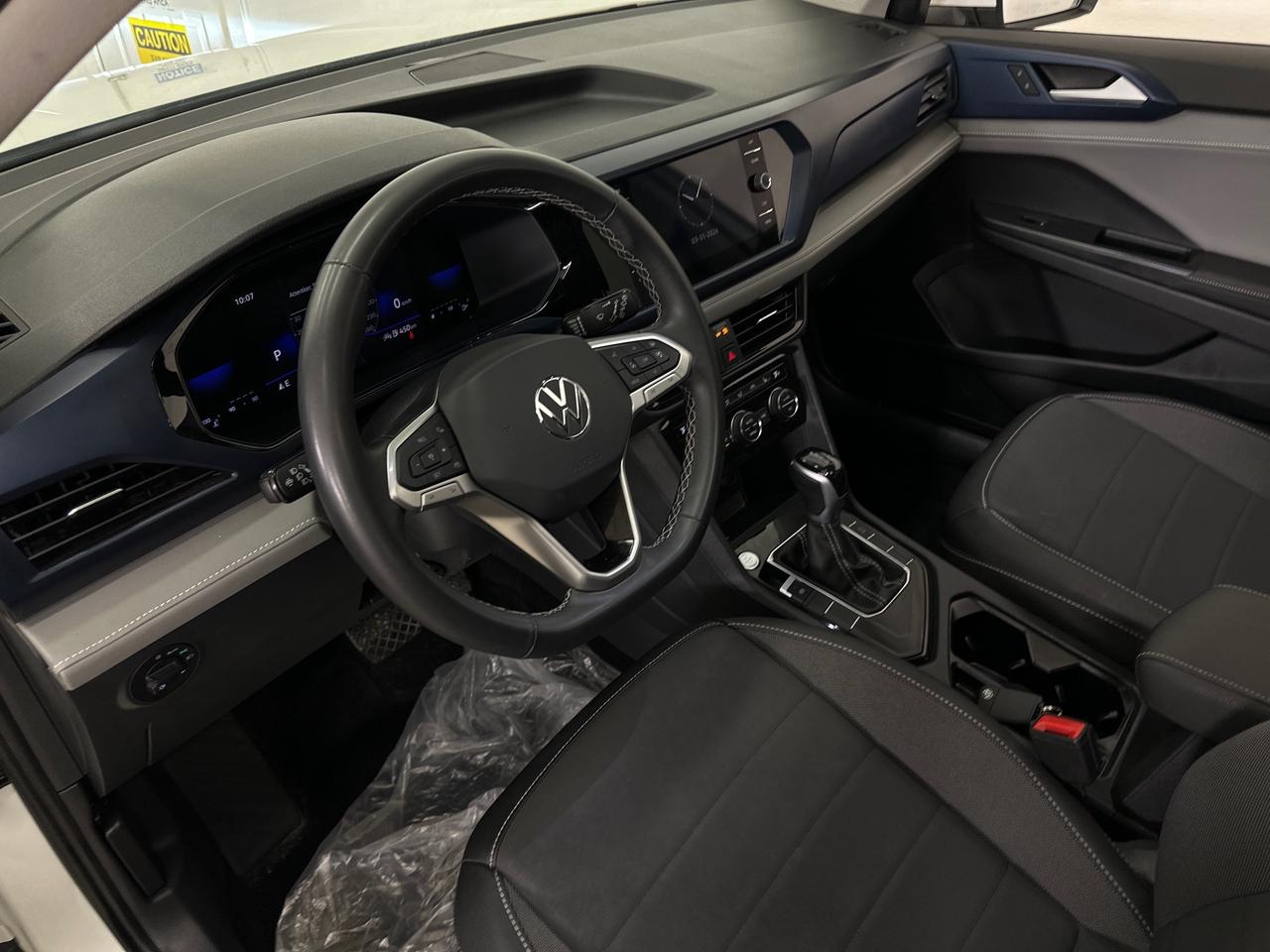 2024 Volkswagen Taos Comfortline 4dr Front-Wheel Drive Photo