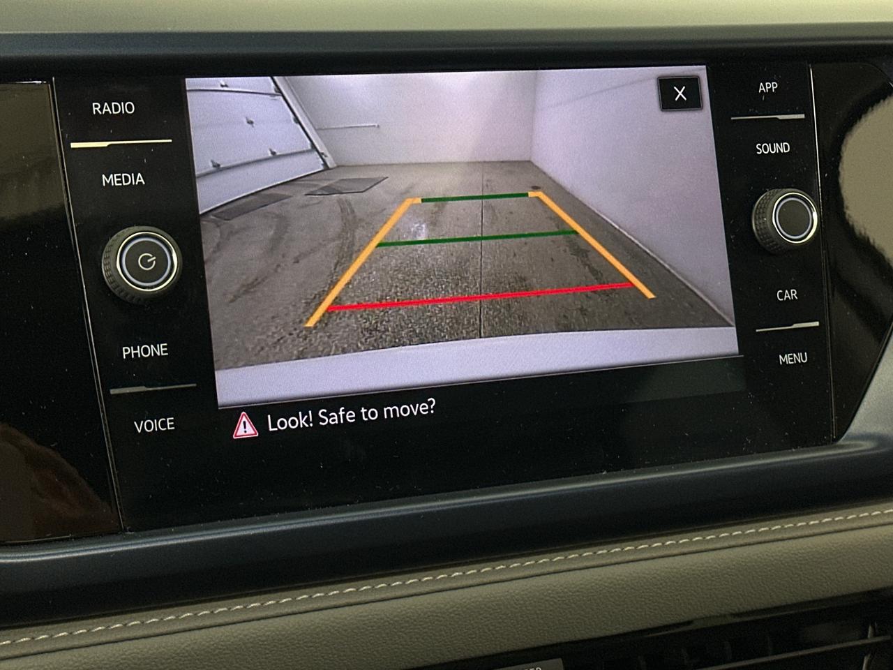 2024 Volkswagen Taos Comfortline 4dr Front-Wheel Drive Photo