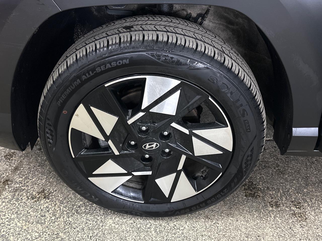 2025 Hyundai KONA 2.0L Preferred w/Trend Package 4dr All-Wheel Drive Photo