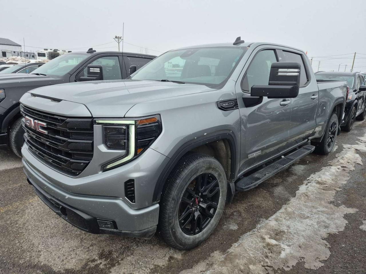 Serving Quinte for 60 years! 43,000 vehicles sold! We are one of Canadas largest independent retailers! High quantity-quality lease returns at live market pricing, best finance rates, rates as low as 6.45%, and no hidden fees. Up to 300 vehicles to choose from in 1 location. The way used car buying should be!