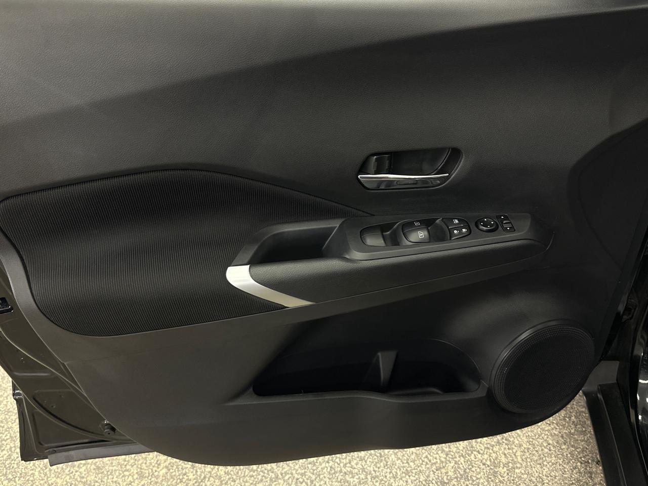 2024 Nissan Kicks SV 4dr Front-Wheel Drive Photo
