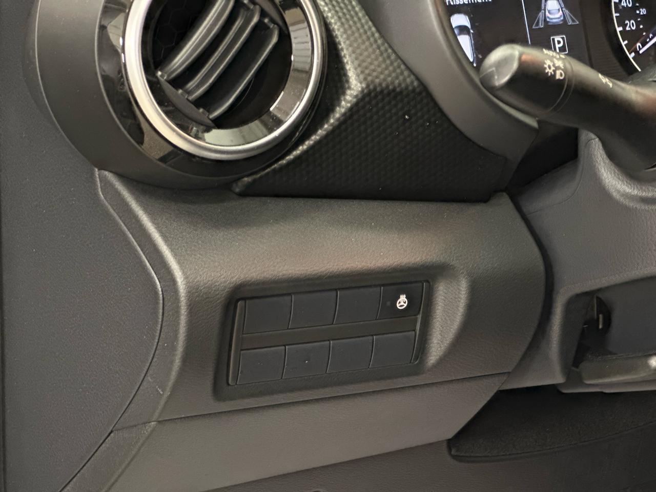 2024 Nissan Kicks SV 4dr Front-Wheel Drive Photo