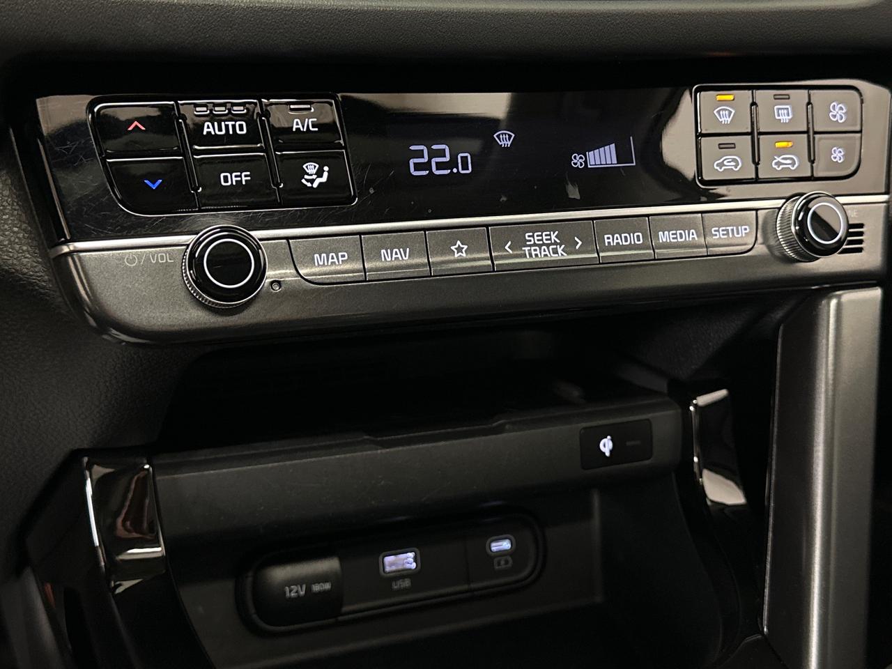 2024 Kia Seltos EX 4dr All-Wheel Drive Photo