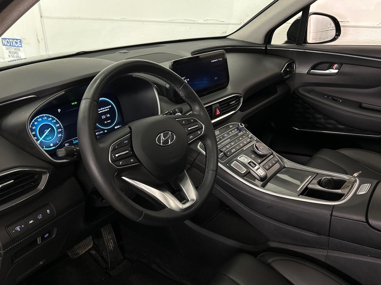 2023 Hyundai Santa Fe HEV Luxury 4dr All-Wheel Drive Photo