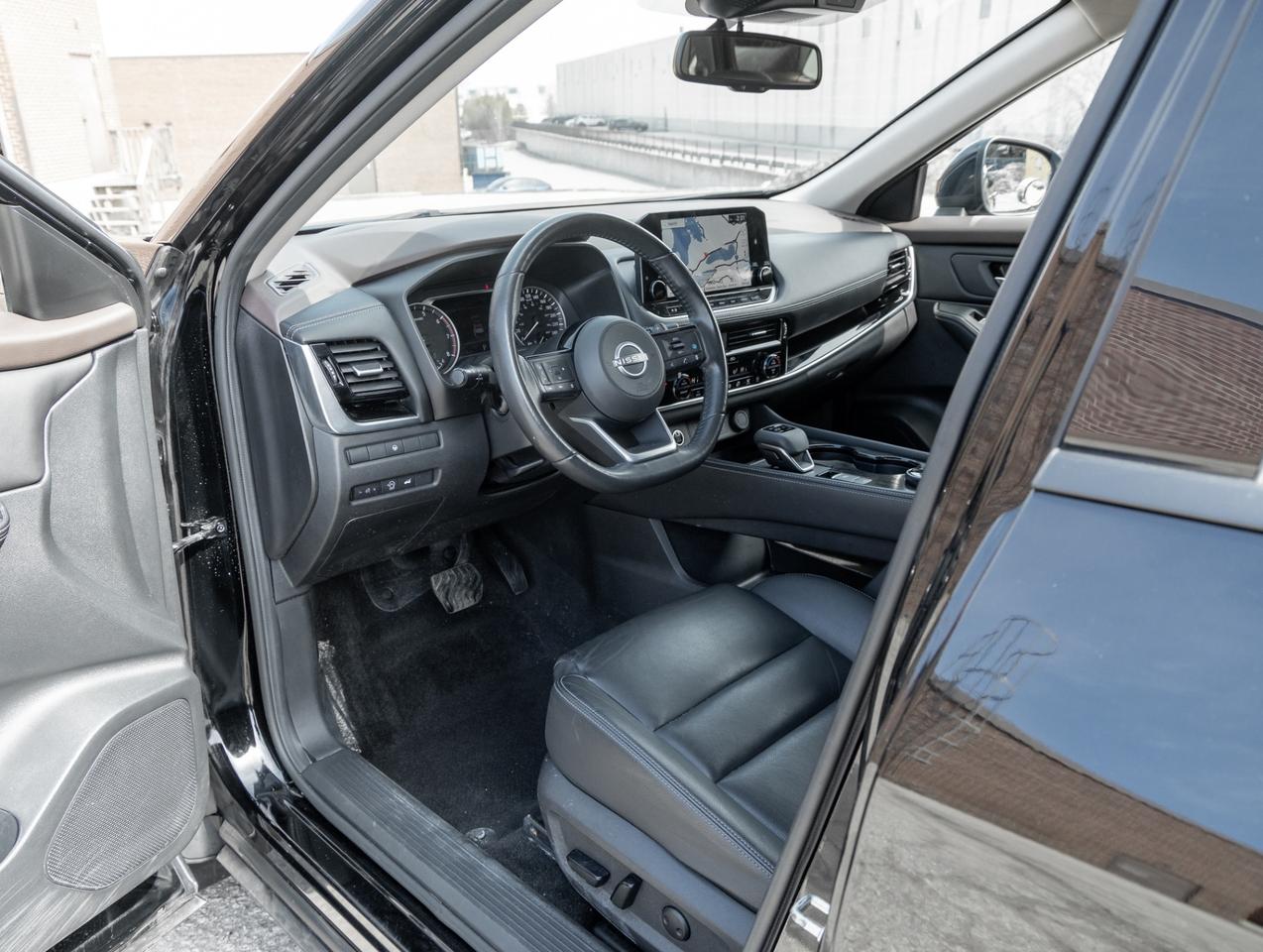 2023 Nissan Rogue AWD SL, Nav, Camera, Leather, Sunroof Photo