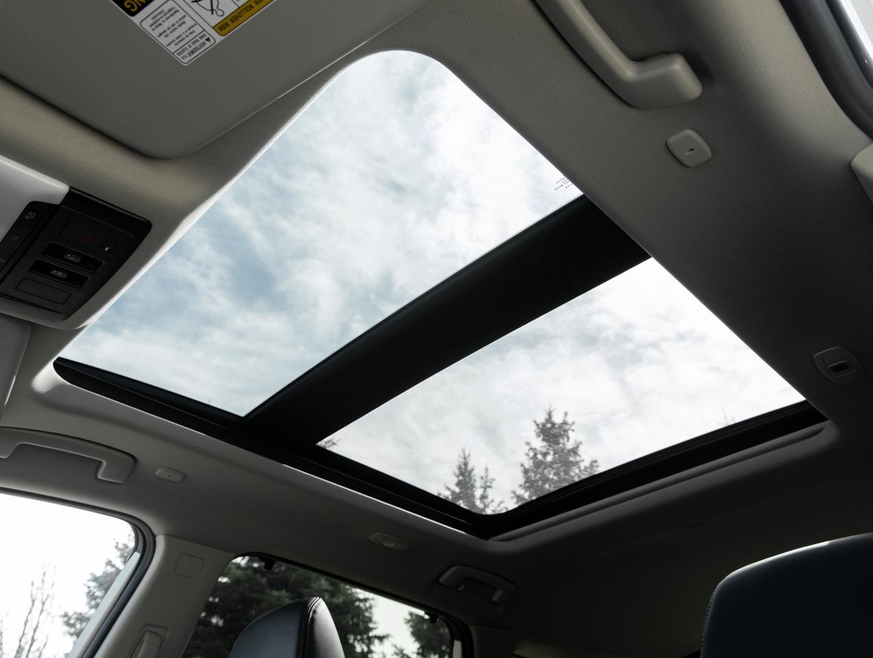 2023 Nissan Rogue AWD Platinum, Nav, Camera, Leather, Sunroof Photo