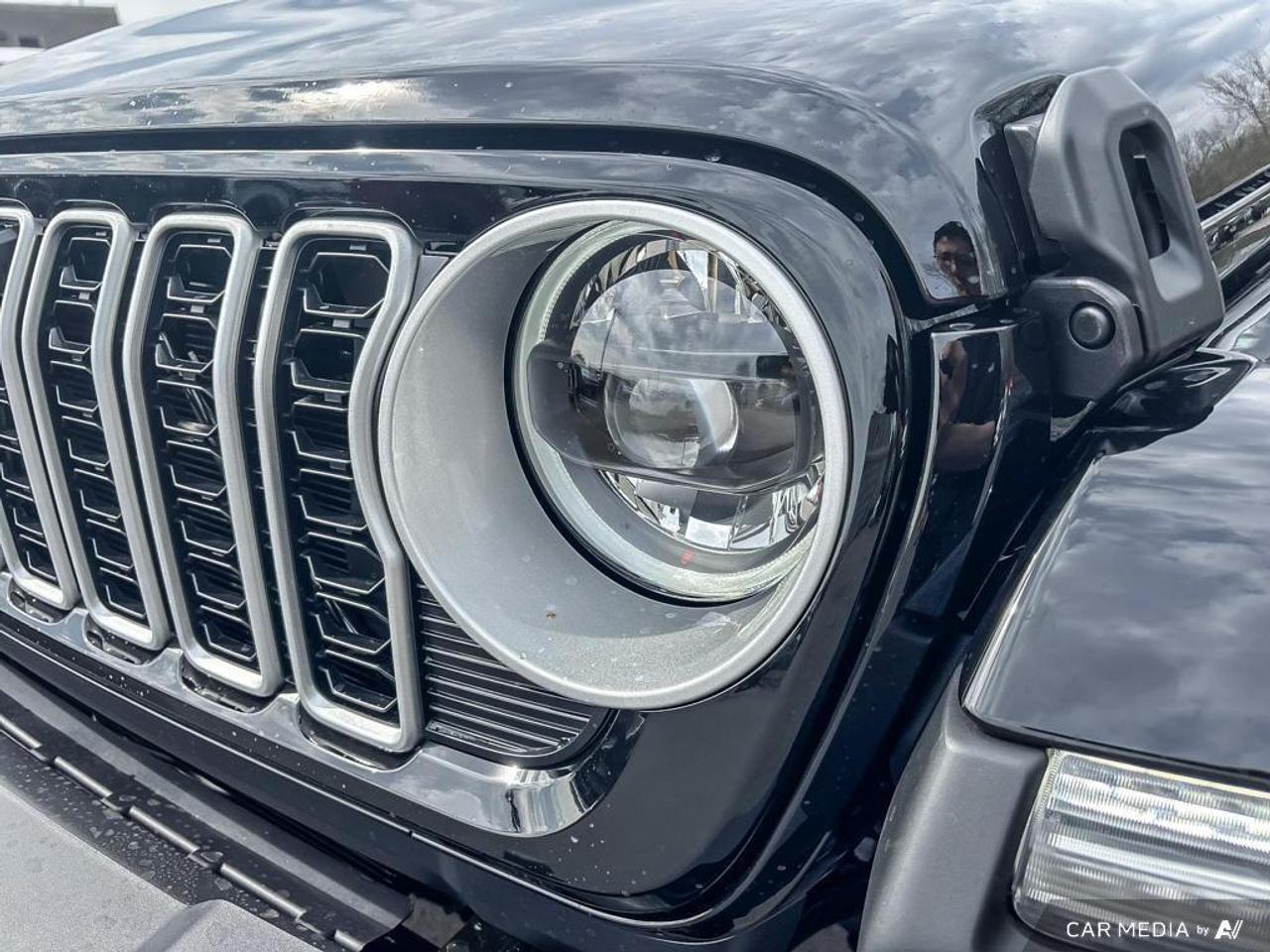 2026 Jeep Wrangler SAHARA 4DR 4X4 Photo